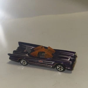 Hot Wheels 1:64 1966 Serie TV Batmobile - 1186. Dc Comics (s06) - Foto 1 di 9