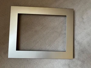 Merten Rahmen für KNX IP Touch Panel 10 - Bild 1 von 2