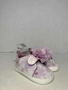 Carter’s Baby Girls Sneakers Size 0-3M - Picture 1 of 7