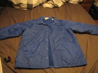JAQUETA VINTAGE HARTWELL FOE EAGLES AERIE 259 LA GRANDE, OU FORRADA AZUL TAMANHO G EUA USADA - Imagem 1 de 4