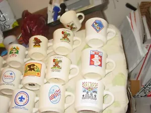 32 tazas de porcelana/cerámica vintage Boy Scouts Hawk Mountain Council años 70-80 - Imagen 1 de 14