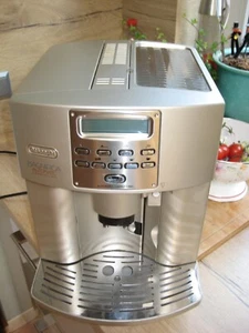 De'Longhi ESAM 3200.S MAGNIFICA AUTOMATIC CAPPUCCINO DEFEKT - Bild 1 von 9