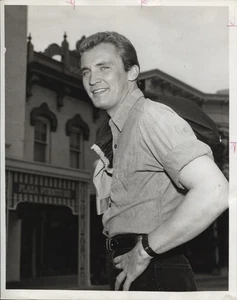 1966 Pressefoto Schauspieler Roy Thinnes im Sommer war nicht so lange - Bild 1 von 2