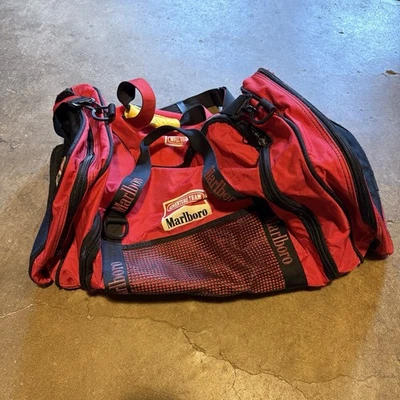 "Bolso de Lona Grande Equipo Oficial Marlboro Adventure Team Años 90 De Colección 29"" X 14"" X 12""" Foto 1 de 4