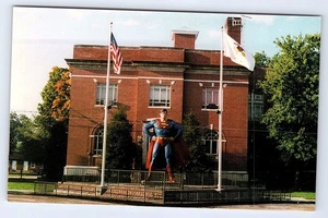 Metropolis Illinois Hometown of Superman Buildings Postcard D623 - Picture 1 of 2