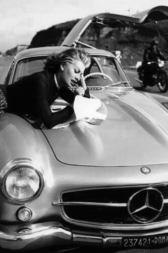 Sophia Loren Iconic Pose On Highway With Mercedes 300Sl Vintage Car 24X18 Poster