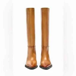 BOTAS VAQUERAS occidentales Zara hasta la rodilla punta puntiaguda CUERO en camel 41 o 10 nuevas con etiquetas - Imagen 1 de 10