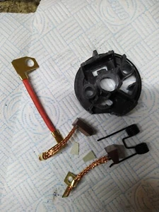 Valeo D6RA Starter Motor Brushes - Picture 1 of 4