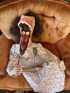 Spirit Beetlejuice Barb da Appendere Halloween Prop con Etichetta - Foto 1 di 5