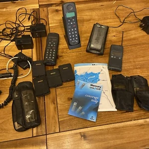 Motorola M301 Mercury one2one mobile phone 1994 & m200 with chargers - Picture 1 of 12
