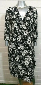 Woman PARALLEL STUDIO KNEE FLORAL DRESS Size XL Wrap black and white 3/4 sleeve - Picture 1 of 12