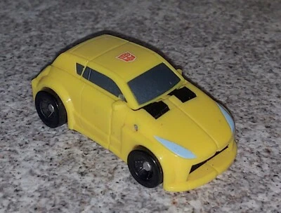 Transformers Universe BUMBLEBEE Complete Legend Classics 25th Anniversary  - Image 1 of 3