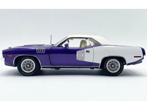 1/18 ( IB ) 1971 Plymouth Barracuda Violet Metallic and White with White Vinyl T - Picture 1 of 5