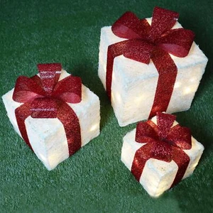 LED Christmas Gift Boxes Parcel Light Up Set Of 3 Xmas Indoor Festive Home Decor - Picture 1 of 7
