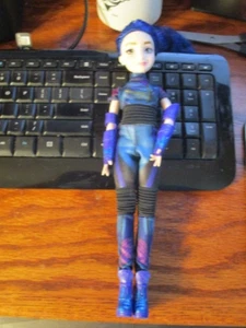 Disney Descendants 3 MAL Barbie Puppe - Bild 1 von 2