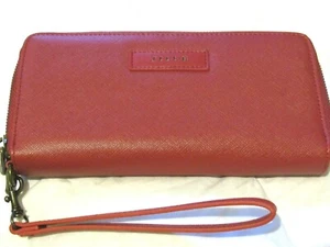 Pulsera Vegana Jill-e Designs Color Burdeos Bryn Tech con Cargador de Teléfono - Imagen 1 de 6