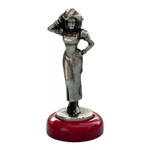 Clue 50th Anniversary Tin Miss Scarlet Red Pawn Mover Token Game Replacement - Picture 1 of 1