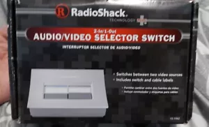 Radio Shack 2-way Stereo A/V Selector for RCA Type Connectors Model 15-1982 - Picture 1 of 2