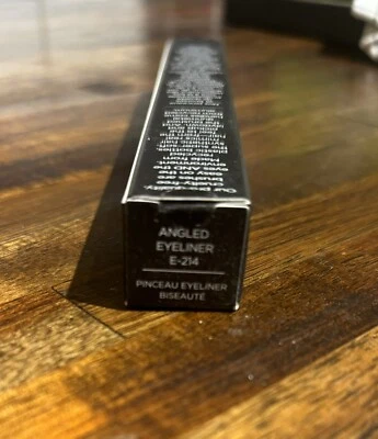 Cepillo delineador de ojos en ángulo preciso Urban Decay NUEVO EN CAJA E-214 Foto 1 de 2