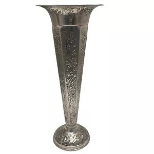 Vaso bocciolo tromba placcato argento 13” in rilievo con motivo floreale India - Foto 1 di 9