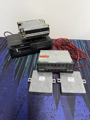 Becker Radio BE1432 W140 - SL R129 CD Changer + Amplifier Tuner photos untested - Image 1 of 4