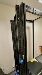 APC AP8941 2G Switched ZeroU 21 x C13, 3 x C19 24A 230V 3m Power Rack PDU AP8953 - Bild 1 von 12