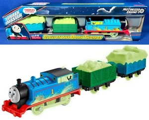 Nuovo GLOW IN THE DARK THOMAS & Friends TRACK MASTER Ferrovia motorizzata TRACKMASTER - Foto 1 di 8