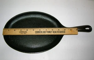 Lodge Cast Iron Oval Skillet Steak Fajita 10 x 7.25" OS Made in USA NICE 15" Lon - Picture 1 of 8