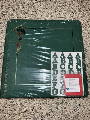 NUEVO ÁLBUM DE NAVIDAD VERDE 12X12 RECUERDOS CREATIVOS CON DETALLES DORADOS Foto 1 de 4