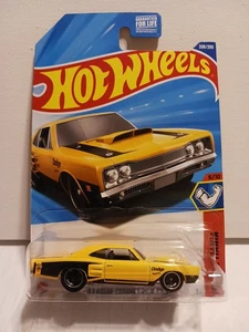Hot Wheels '69 Dodge Coronet Superbee Yellow Muscle Mania 5/10 2025 K Case - Picture 1 of 8