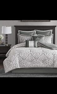 Madison Park Cozy Comforter Set Jacquard Damask Medallion Design Queen Brand New