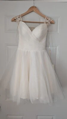 全新 TARIK EDIZ 尺寸 4 白色串珠设计师正式派对鸡尾酒会礼服 — 第 1/4 张图片