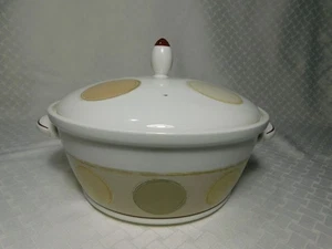 Noritake Mocha Java 2.5qt Covered Casserole Dish 7989, Ambience - Picture 1 of 13