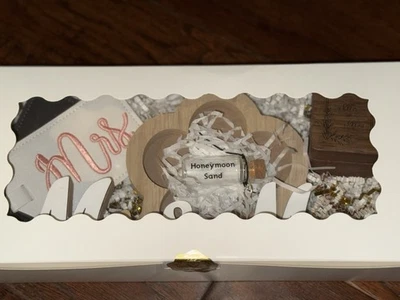 Juego de regalo de boda para novia y novio Foto 1 de 4