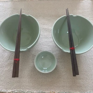 Celadon Green Chinese Ceramic Rice bowls, Dipping Bowl & Chopsticks, gift box - Picture 1 of 5