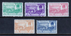TURKEY — SCOTT 625/629 — 1924 BRIDGE OF SAKARYA & MUSTAFA KEMAL — MH — SCV $15 - Picture 1 of 2