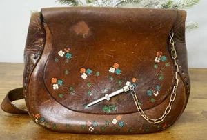 Bolso de Hombro Cartera De Colección Años 60 70 Cuero Tocado a Mano Pintado Floral Boho Sillín - Imagen 1 de 23