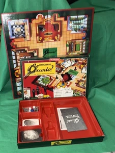 Vintage Cluedo Family Board Game 1996 Complete Murder At Tudor Hall Edition 8+ - Picture 1 of 7