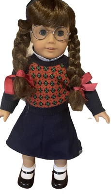 全新 美国女孩 历史 Molly McIntire 18 英寸 娃娃 仅展示 — 第 1/4 张图片