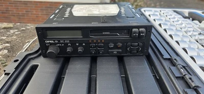 Original Opel Kadett E Radio Funktionsfähig - Bild 1 von 2