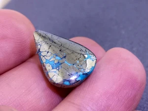 Persischer Türkis Cabochon, Tropfenform, stabilisierter blauer Stein, 25 Karat - Bild 1 von 13