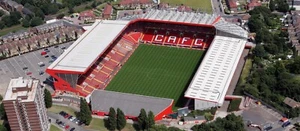 MUG AERIAL PIC OF CHARLTON ATHLETIC FOOTBALL CLUB - Picture 1 of 1