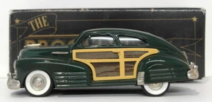 Brooklin 1/43 Scale BRK50 001 - 1948 Chevrolet Fleetline Aero Sedan Green - Picture 1 of 5