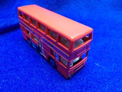 Matchbox Superfast No.74 - London Bus "Various Tourists Sites" Print - Image 1 of 3