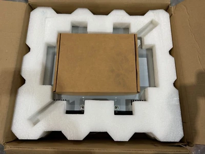 Unitrends Recovery appliance 8002 brand new, opened box for photos,w/ power cord - Image 1 of 4