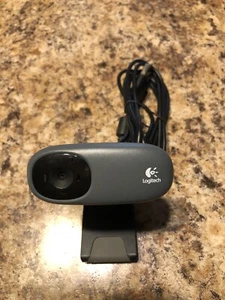 Logitech Webcam (C110 V-U0024) USB 2.0 Fold Up Clip-On Webcam Tested - Picture 1 of 2