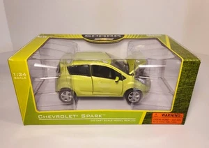 Norscot 1:24 Chevrolet Spark GT 2011 Die-Cast Scale Model - Green Color - Picture 1 of 9