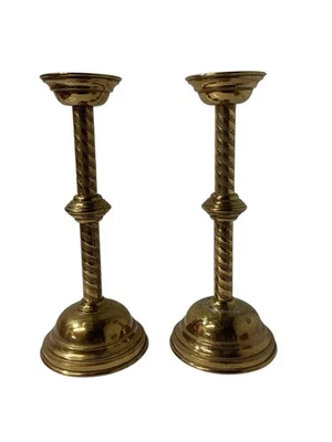 "Juego de 2 candelabros antiguos de latón grabado para altar de iglesia de 12""" Foto 1 de 4