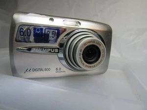 Olympus Mju U 600 6,0 megapixel fotocamera digitale argento - Foto 1 di 4