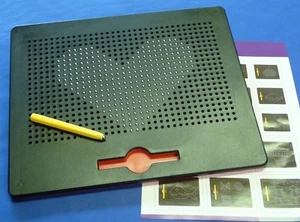 MAGISCHE MAGNET Zaubertafel Maltafel Zeichentafel Kindertafel 31 x 25 cm 455-61 - Bild 1 von 11